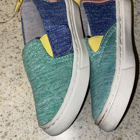 Toms Luca Mint Multi Repreve Melange Knit Shoes for Kids - Picture 3 of 7